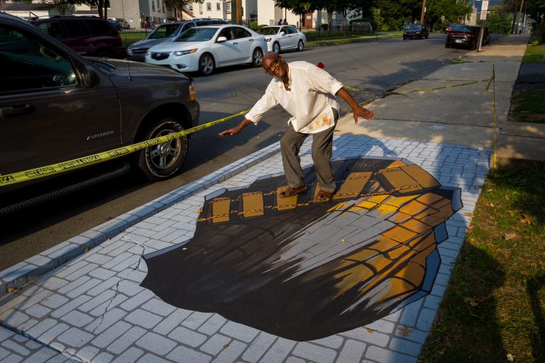 Local Artist Ed Terrell brings 3D Street Art to Reading
