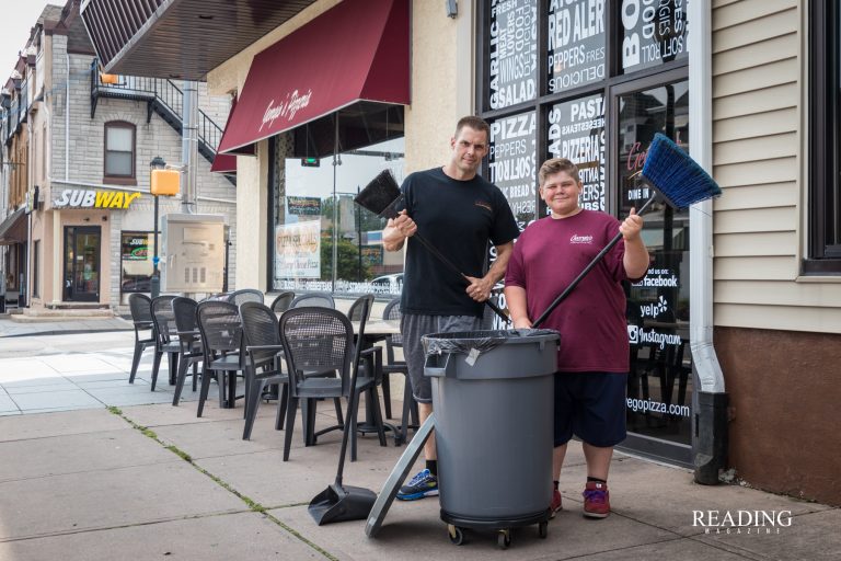 Georgio’s Pizzeria supports Penn Avenue trash clean up effort