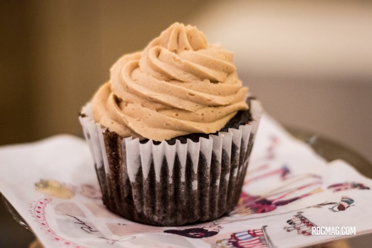 Local Bakers Showcase Delicious Treats at Cup-Cake Wars